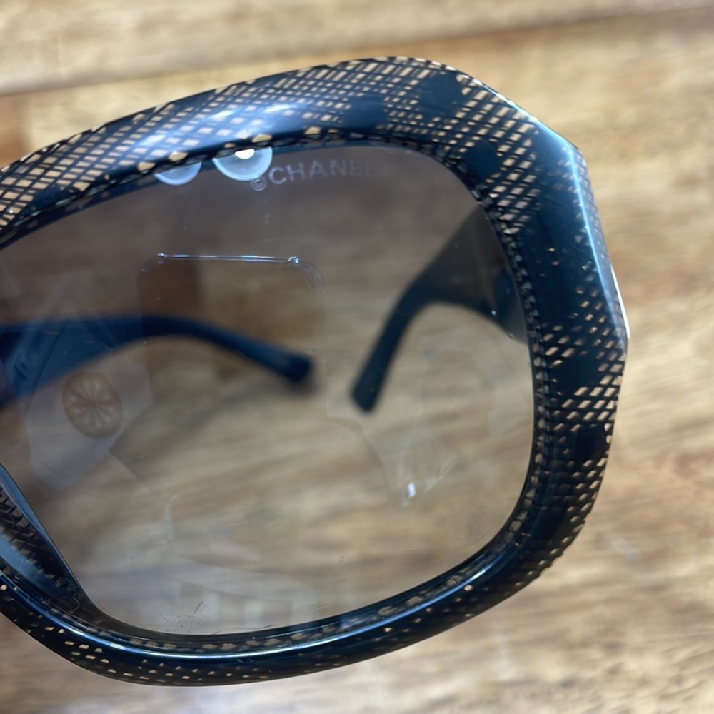 CHANEL Sunglasses 5146A - Picture 4 of 7